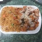 Best Sesame Chicken (Combo Platter) in Lakewood, OH